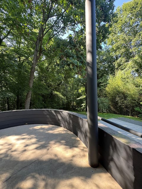 Private Wooded Retreat in the Center of Town