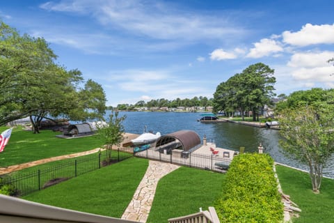 Clemens Cottage on the Lake