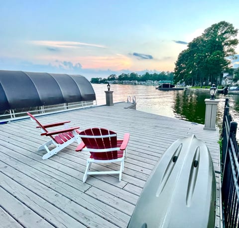 Clemens Cottage on the Lake
