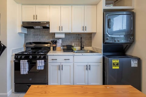 We've got everything you need to cook your favorite meals. In-unit laundry provides another level of convenience! 
