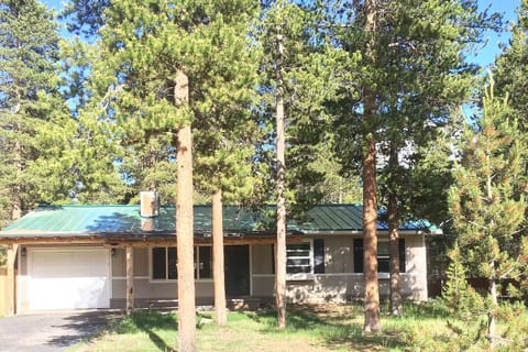 Scenic/BBQ/Fireplace/6 min>TurqLake&Trails/DT&RR