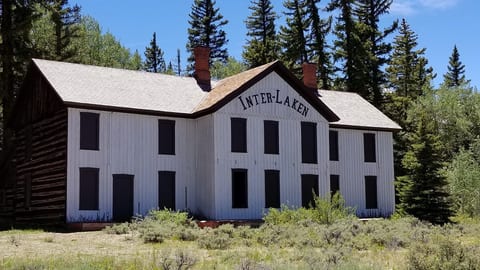 Scenic/BBQ/Fireplace/6 min>TurqLake&Trails/DT&RR