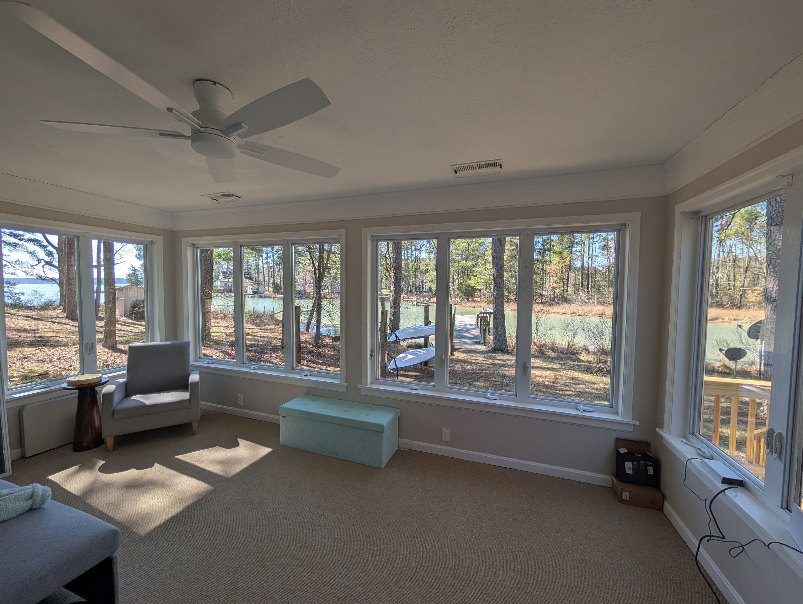 Sunroom - Sleep Sofa & Rollaway Beds