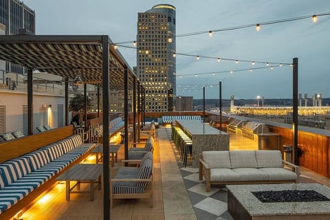 Downtown Loft with Pool & Rooftop