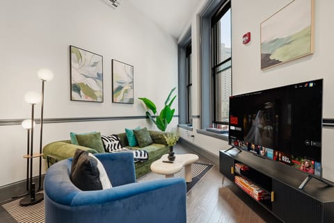 Stylish 1 Bed Downtown apartment with Sofa bed
