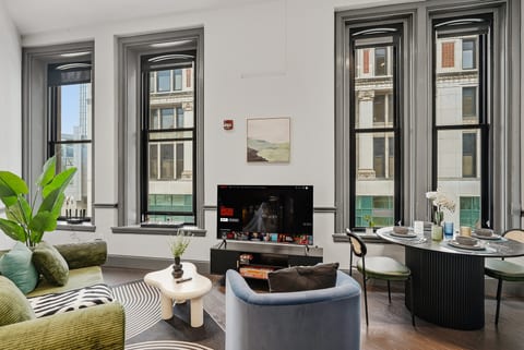 Stylish 1 Bed Downtown apartment with Sofa bed