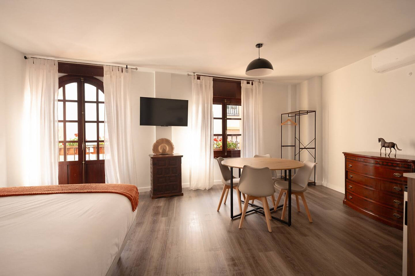 San Basilio - Plaza del Potro