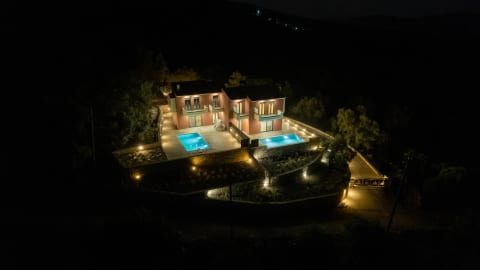 Adaman Villa 1: Luxury Retreat with Infinity Pool
