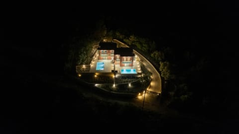 Adaman Villa 1: Luxury Retreat with Infinity Pool