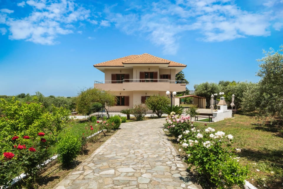 Maison de Jardin : Villa avec Piscine Privée Près de Chania - Nerokouros