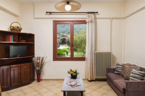 Garden House: Private Pool Villa Near Chania