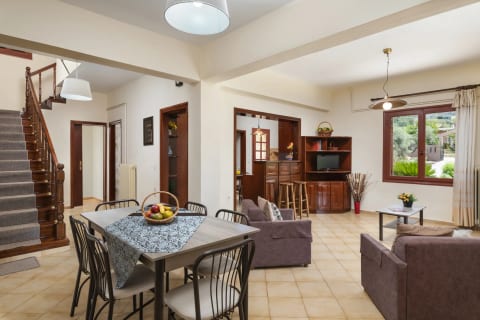 Garden House: Private Pool Villa Near Chania