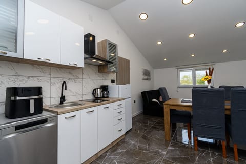 Apartment Ruben - Unit 378586-13