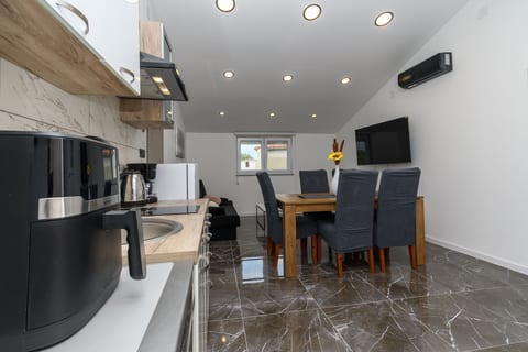 Apartment Ruben - Unit 378586-13