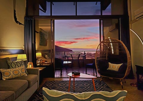 Oceanview Lanai, Pool, Hot Tub, Across the Beach image 1