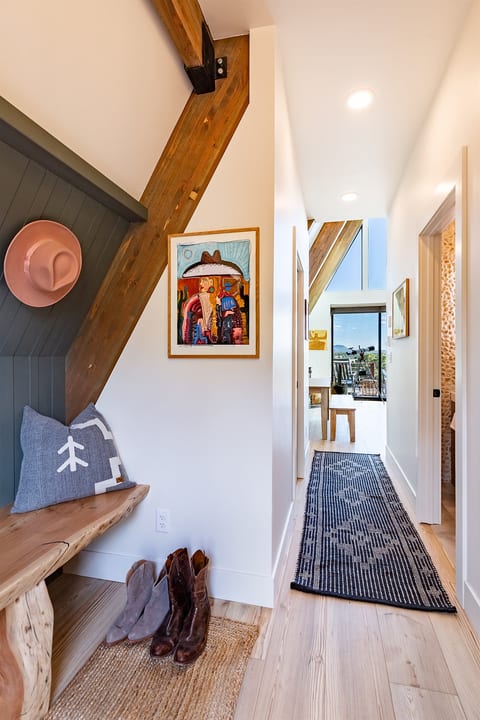 Mudroom at front door entance