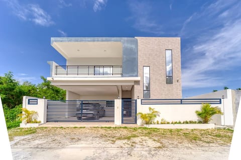 Modern Villa w/ Pool & Garden | 1 Free Excursion