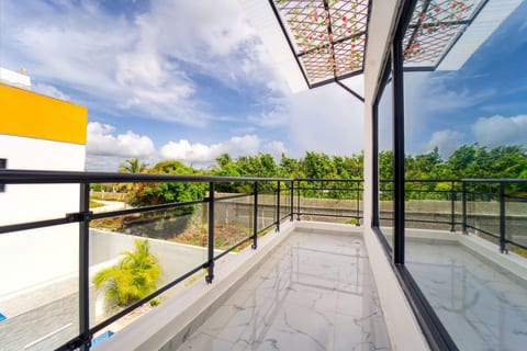 Modern Villa + Pool | Electricity Included
