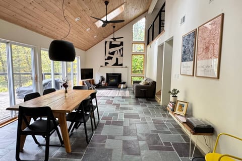 Luxe VT Retreat • Perfect for Remote Summer Stays