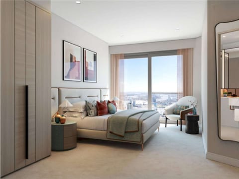 Crestview Luxury Six Sleeper Skyline View Apartment