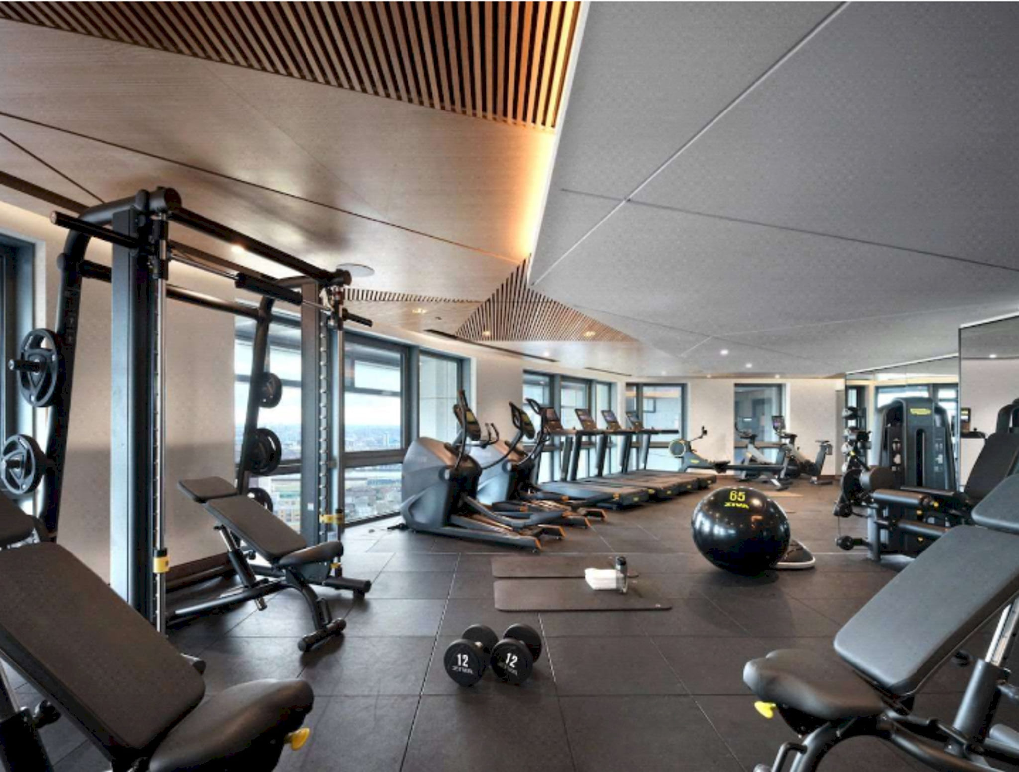 The Grand Six-Person Lux Abode, Chelsea London