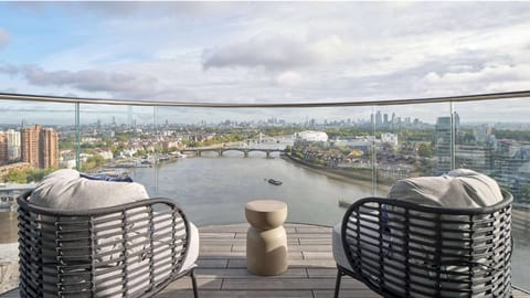 Four Bedroom Chelsea Waterfront Penthouse overlooking river Thames