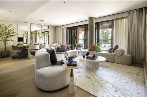 Poetic 4th Floor London Family Penthouse