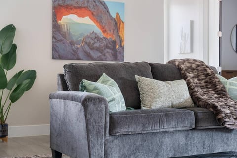 Enjoy Southern Utah at Pecan Valley + Hot Tub