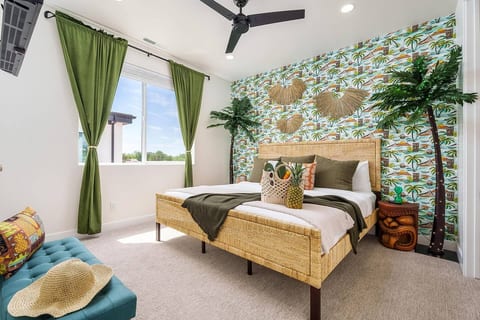 Near Zion Hot Springs + Private Spa | Sleeps 26