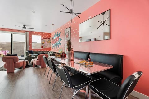 Zion’s Sugar Rush Stay – HOT TUB! & Sleeps 26