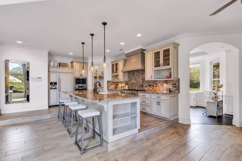 Country Luxury Estate | Pool, Spa & Wedding Venue