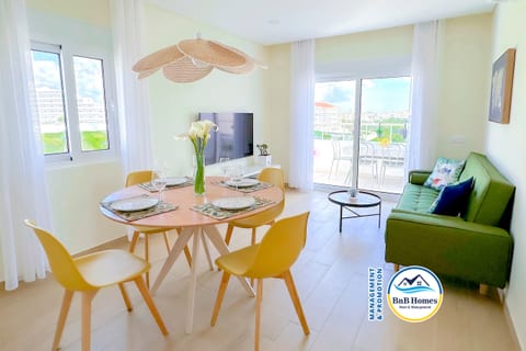 BnB Homes Ocean view Two-bedroom apartment, 300 m