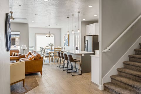 Fire + Spa Luxury | Zion Village | 12 Guest