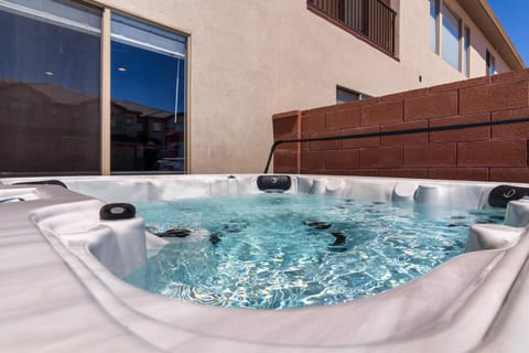 New! | Private Hot Tub | Escape to Zion