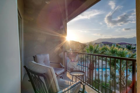 Zion Poolside + Private Spa | 16+ Guest | EV plug