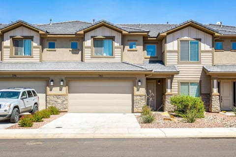 Zion Oasis: Resort Amenities, Downtown Hurricane