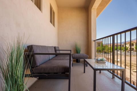 Zion Village Resort: Lazy River, BBQ & Family Fun