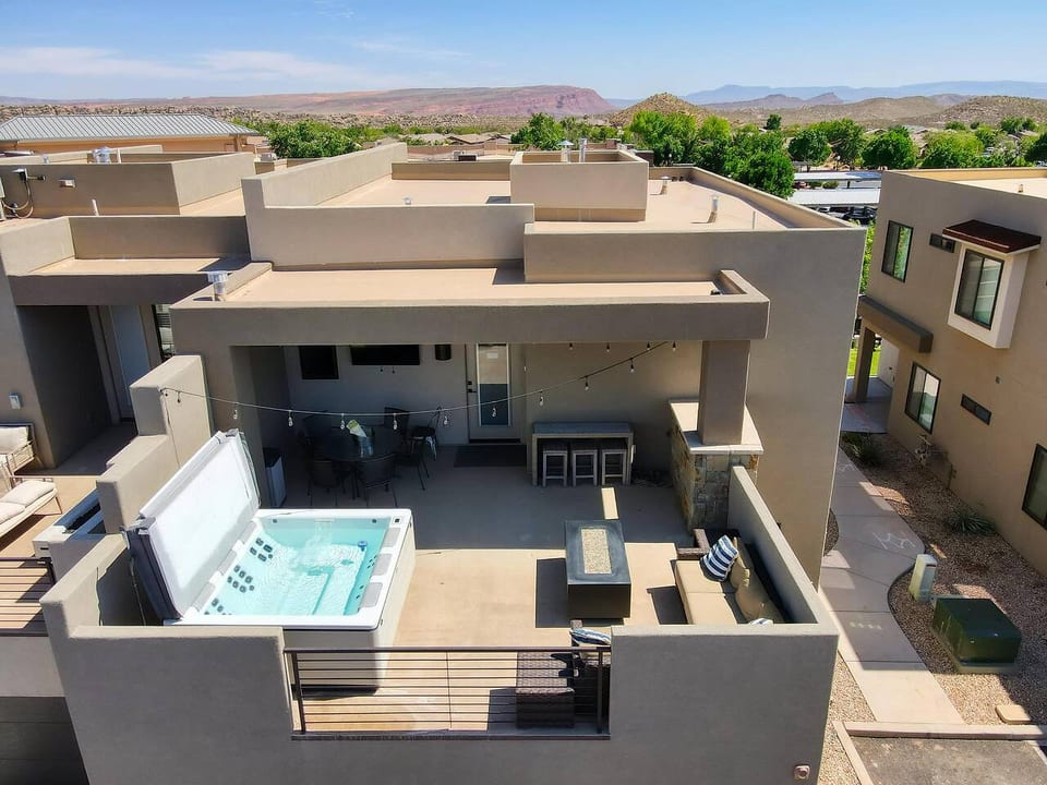 Luxury View | Private Spa | 16+ - Washington