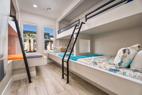 24 Guests | Private Pool/Spa | Mansion