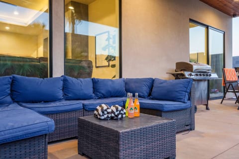 Serene Pecan Valley Oasis | Pool+Spa | Sleeps 24+
