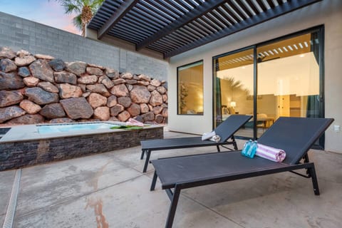 Serene Pecan Valley Oasis | Pool+Spa | Sleeps 24+