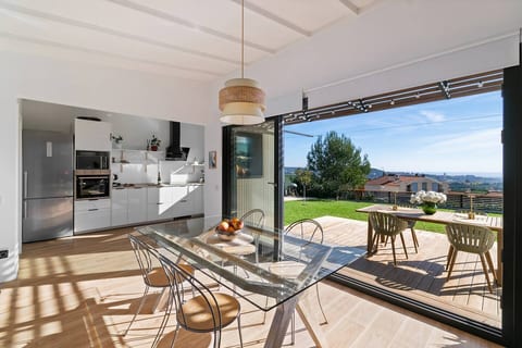 Beach 5☆Chic Home | PerfectGetaway | Amazing views