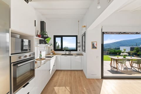 Beach 5☆Chic Home | PerfectGetaway | Amazing views