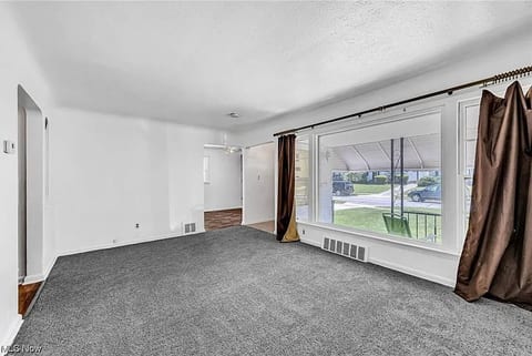 Pet-Friendly 3BR Home • Near Hospitals