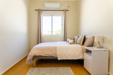Casa Trini Central Curaçao | 3BR + AC + Parking