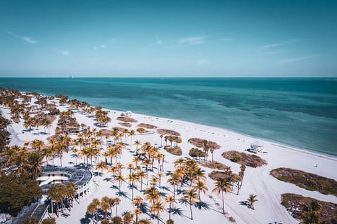 5 min walk to the best Beach in America! image 1