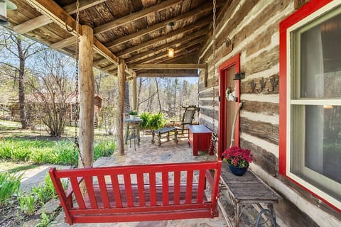 Sunalee Log Cabin - Linville Falls - Fenced Yard image 2