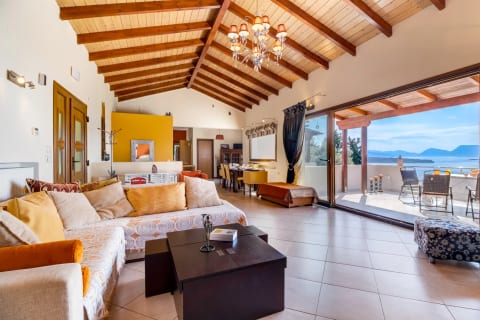 5-Bedroom Luxury Nidri Hills Villa with Pool