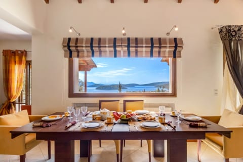5-Bedroom Luxury Nidri Hills Villa with Pool