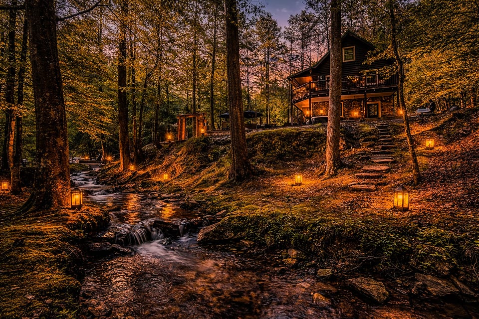 Evening vibes, waterfront views, and a cottage made for rest, restoration, and connection.